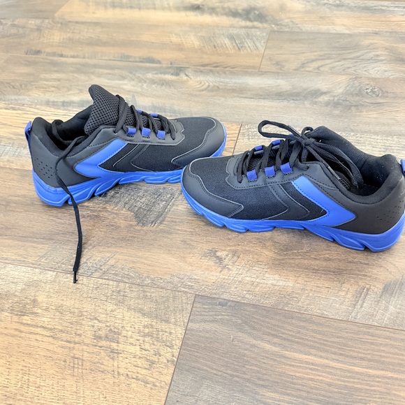 Walmart Lifestyle running sneakers women size 7 regular - Picture 3 of 6